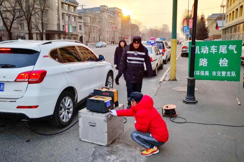 尾气检车