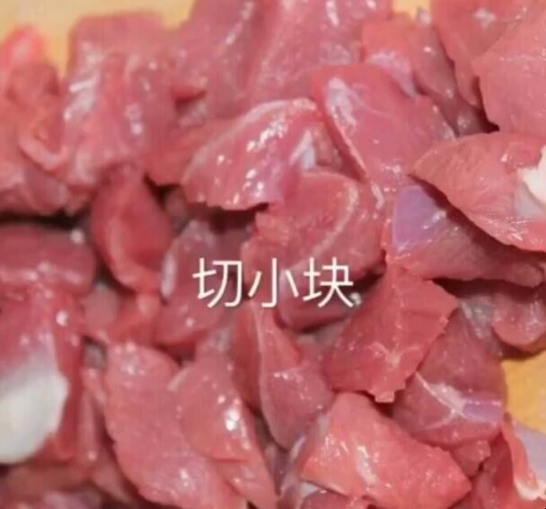 如何制作美味可口牙签羊肉