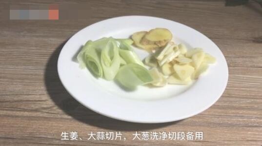 茶树菇烧肉怎么做好吃