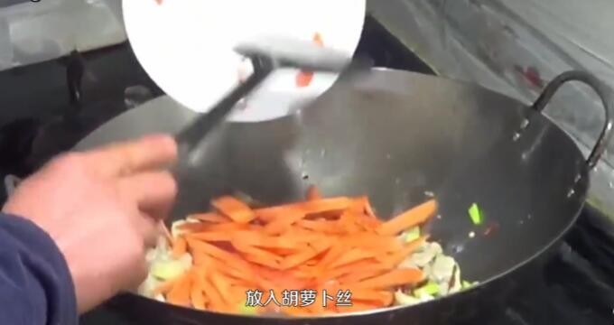 鸡腿菇炒肉怎么做