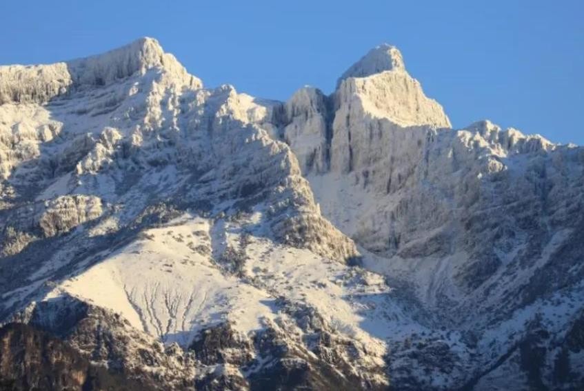 轿子雪山