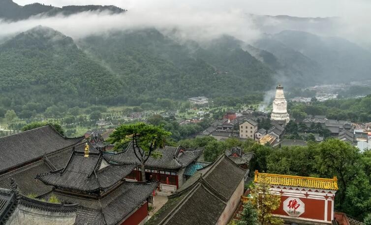 五台山是哪位菩萨的道场